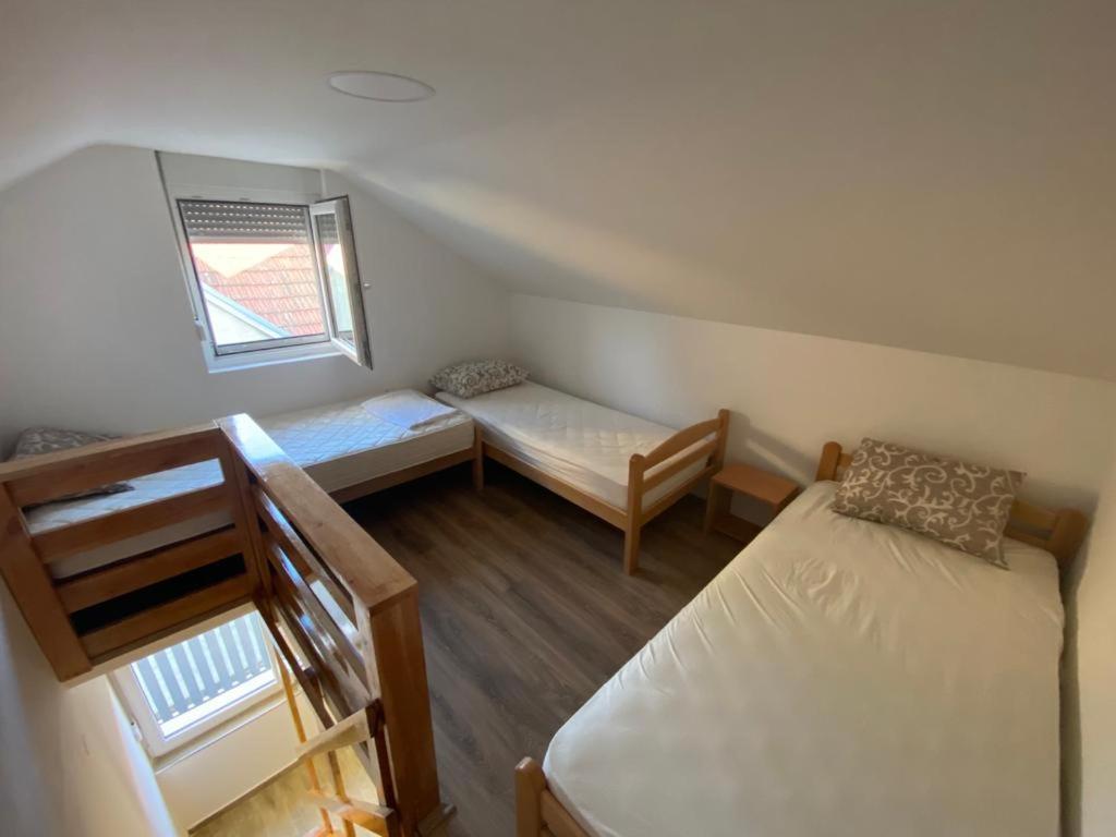 Appartement Vila Lena à Bela Crkva  Extérieur photo